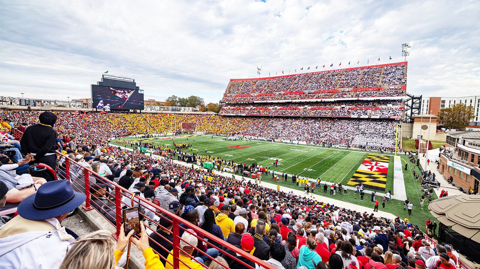 SECU stadium full of sports fans